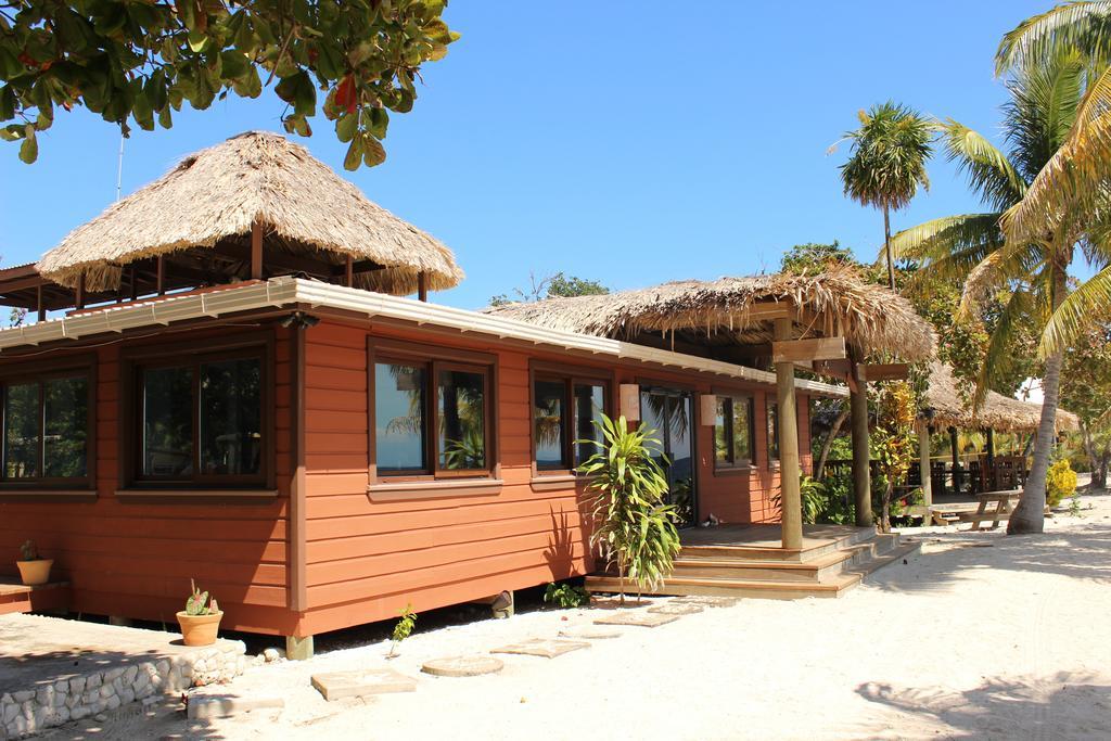 Coral Beach Village Resort Utila Exterior photo